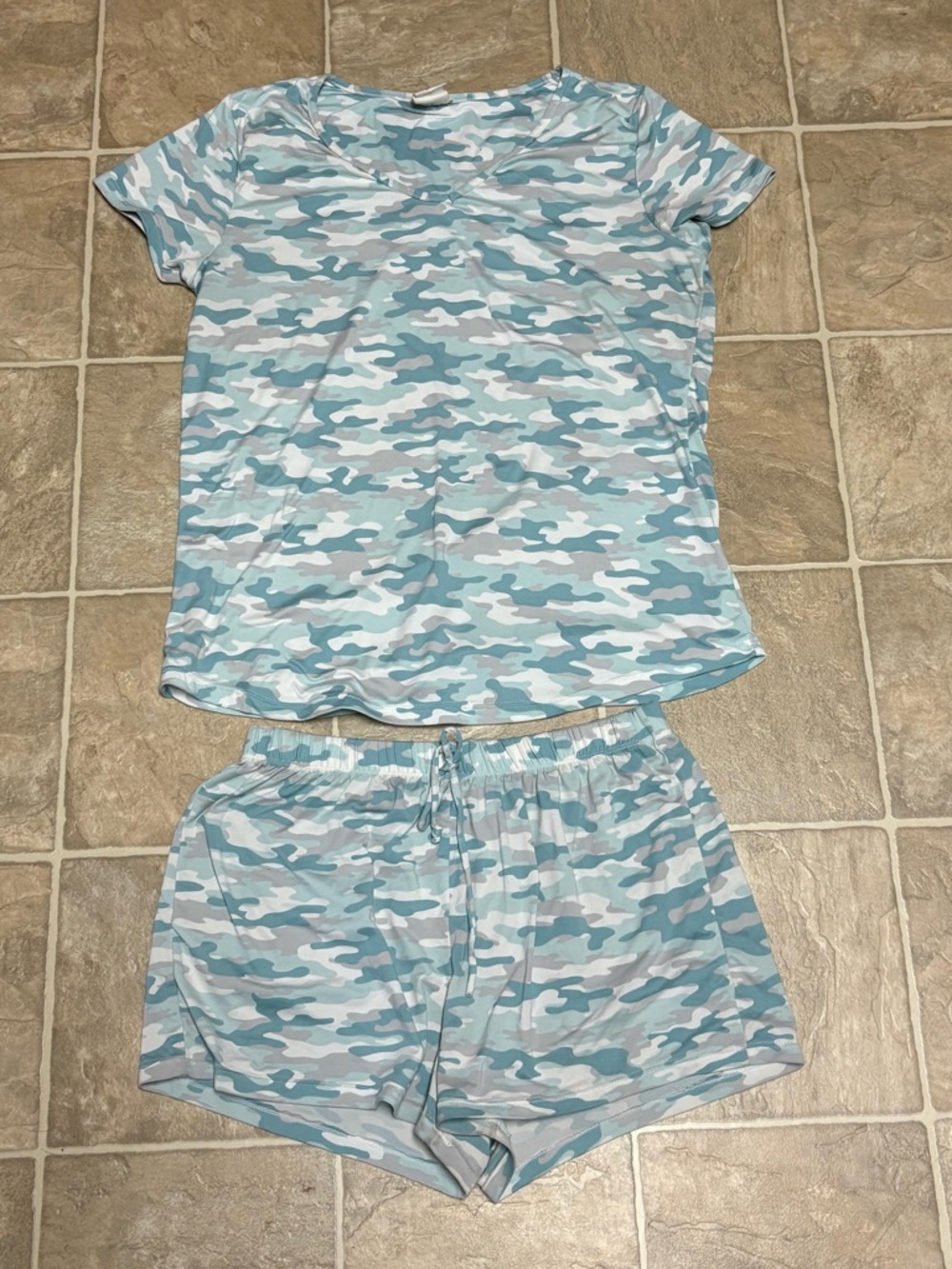 Women’s Large Catherine Malandrino  Pajama Set